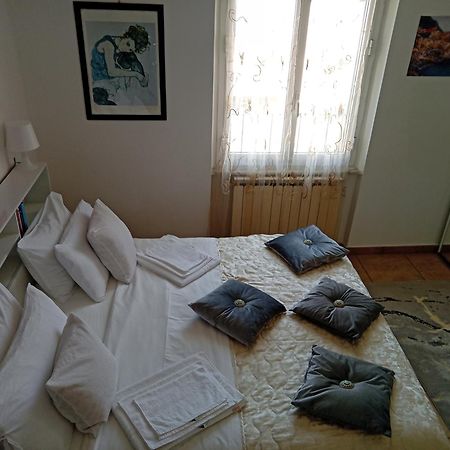 Reijeka Apartment La Spezia Esterno foto